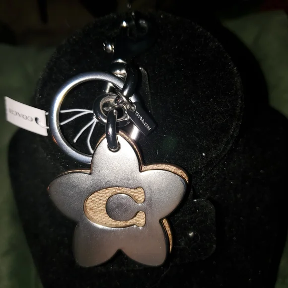 Coach Wildflower Signature Keyring Bag Charm Key Fob Khaki Nwt - Picture 6 of 7